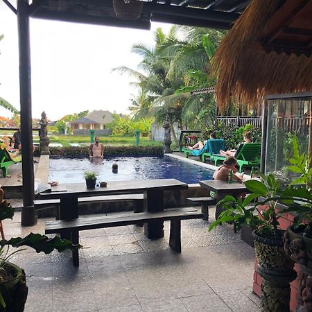 Green Paddy Hostel & Villa Убуд Екстериор снимка